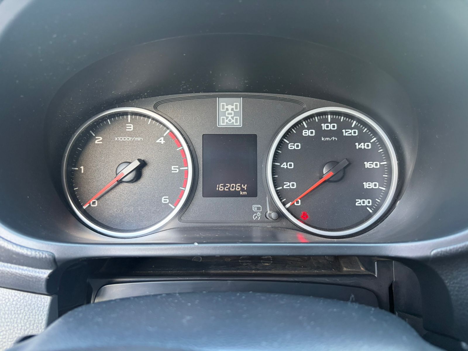 MITSUBISHI L200 TRITON