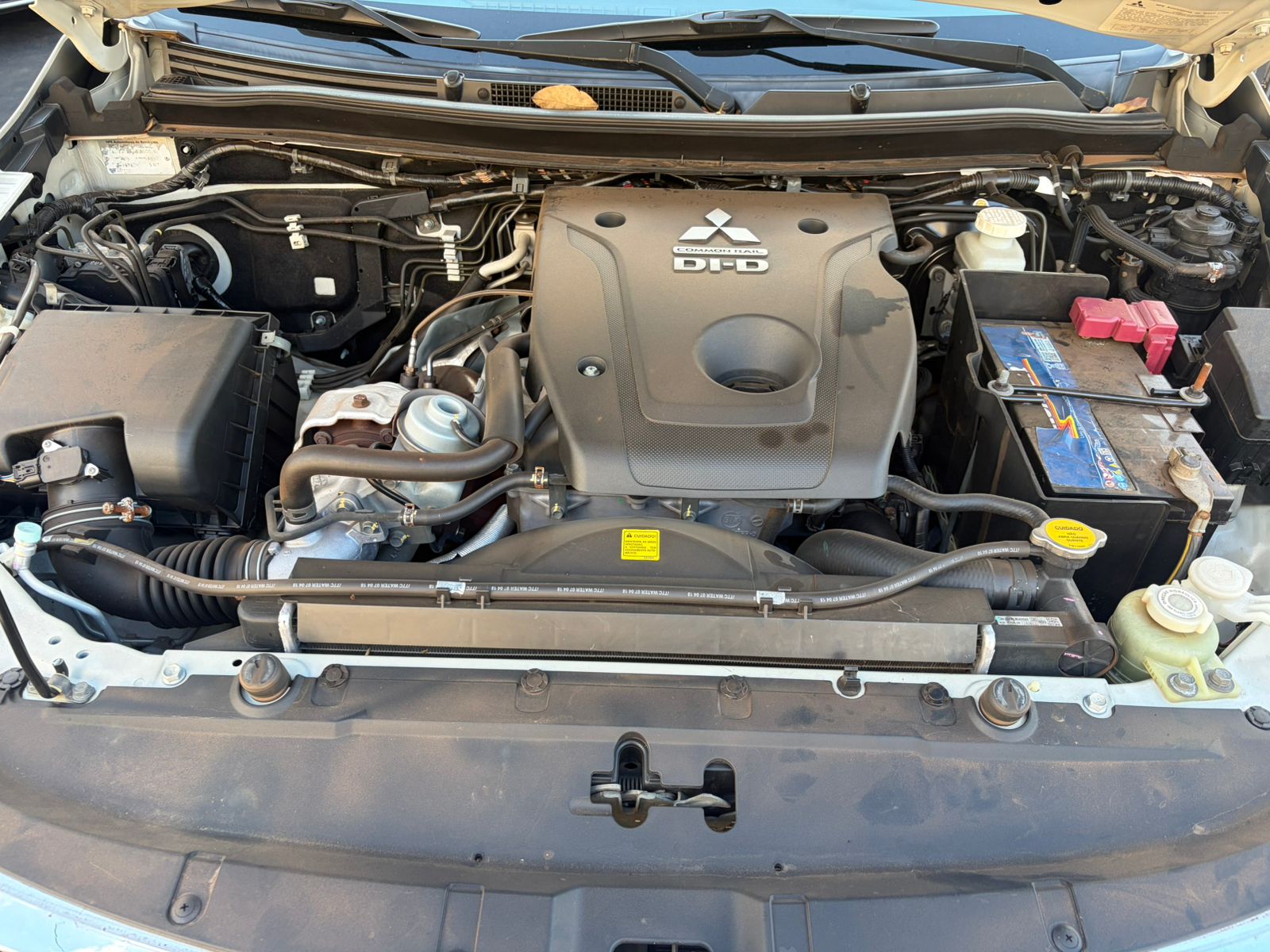 MITSUBISHI L200 TRITON
