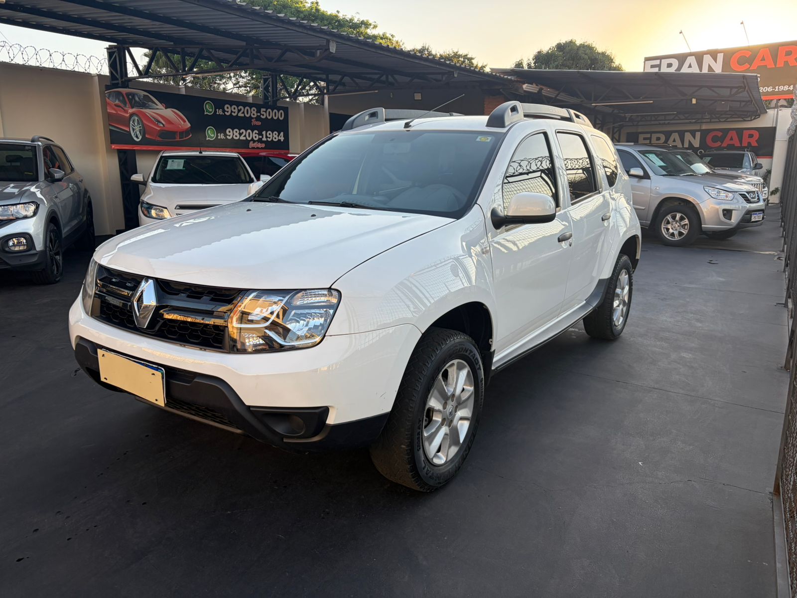 RENAULT DUSTER