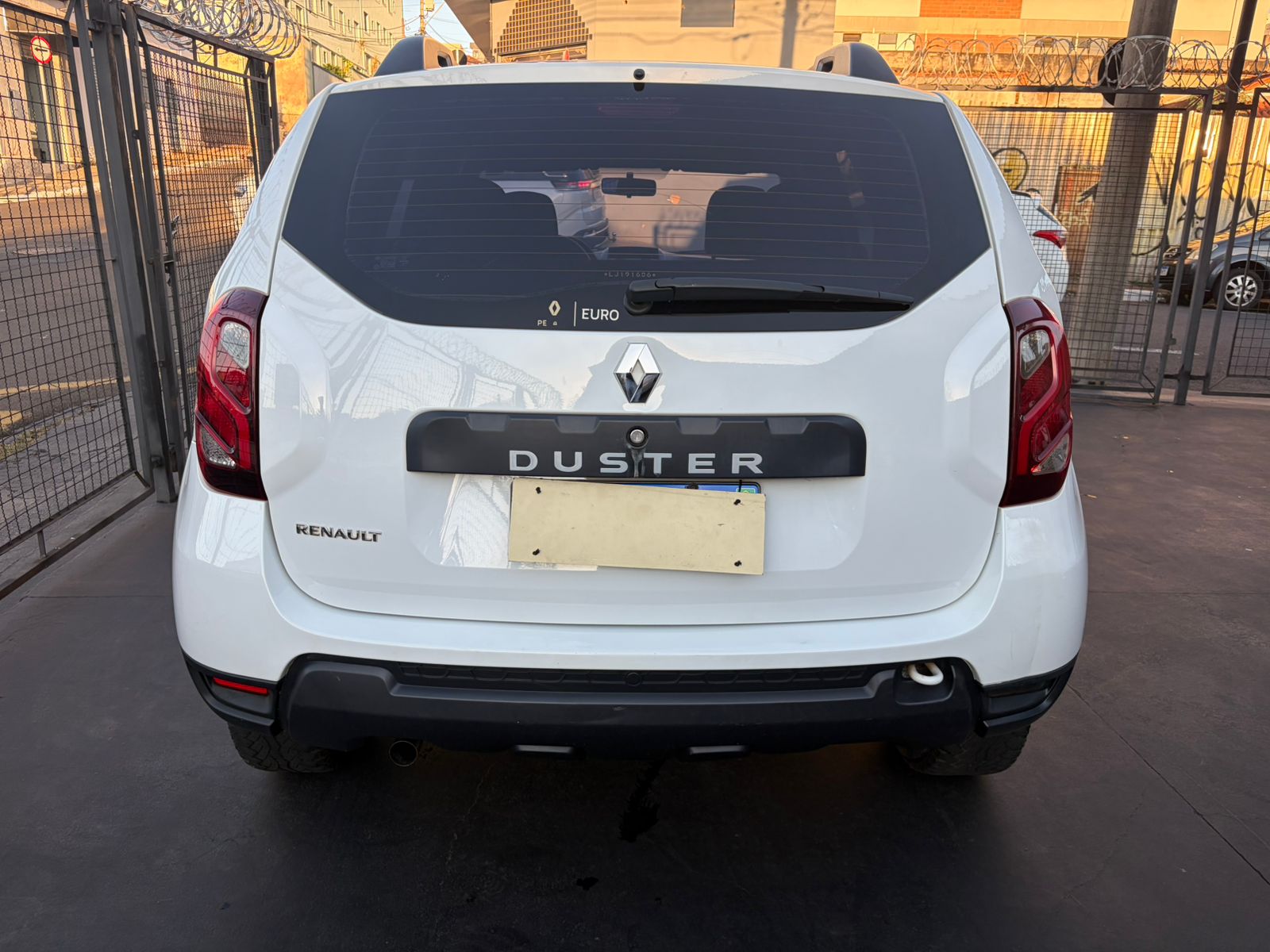RENAULT DUSTER