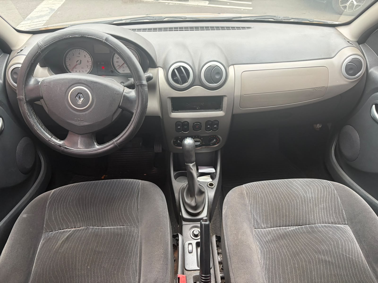 RENAULT SANDERO