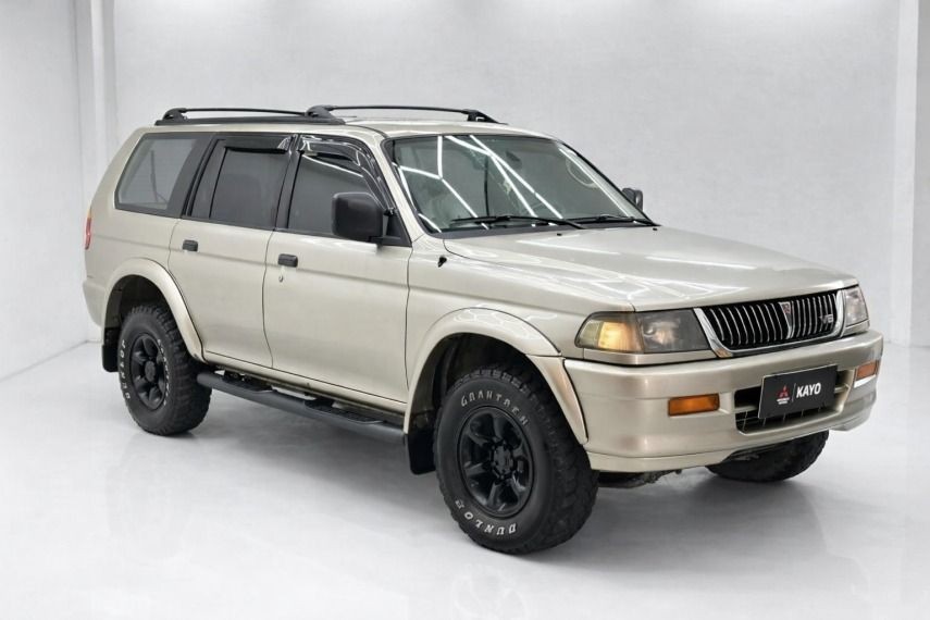 MITSUBISHI PAJERO SPORT