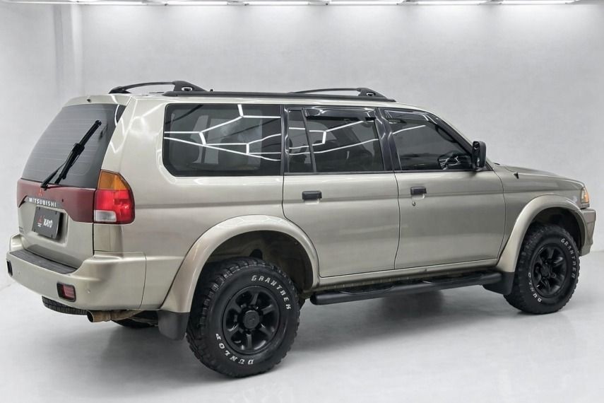 MITSUBISHI PAJERO SPORT