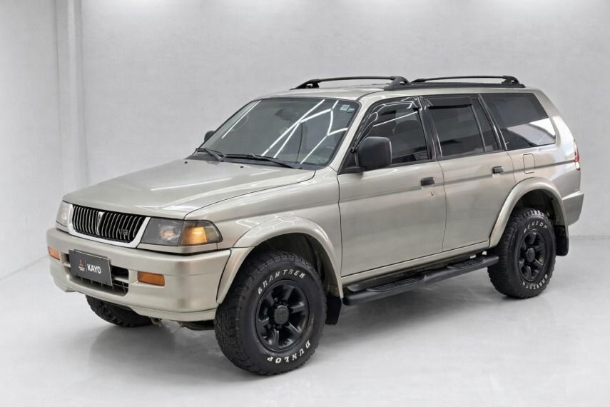 MITSUBISHI PAJERO SPORT