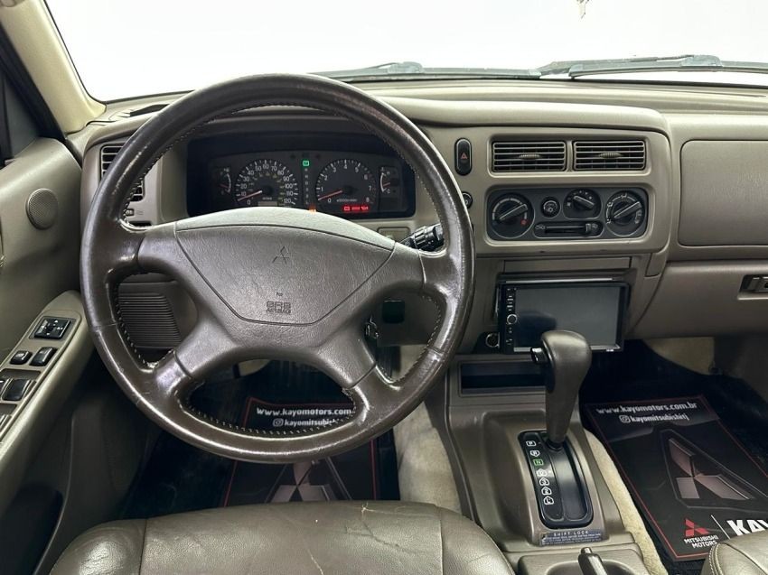MITSUBISHI PAJERO SPORT