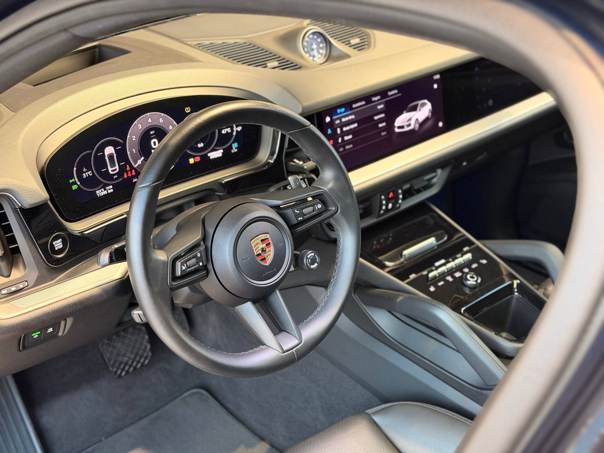 PORSCHE CAYENNE