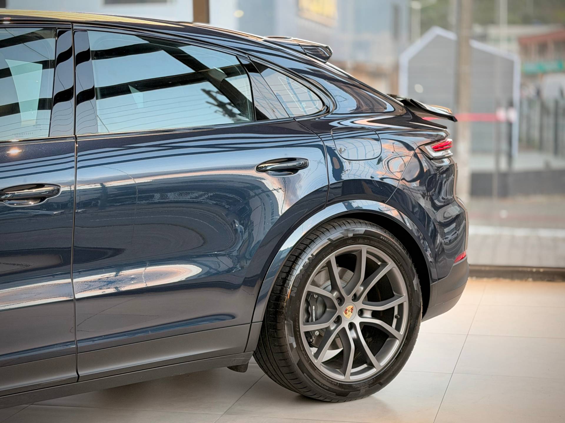 PORSCHE CAYENNE