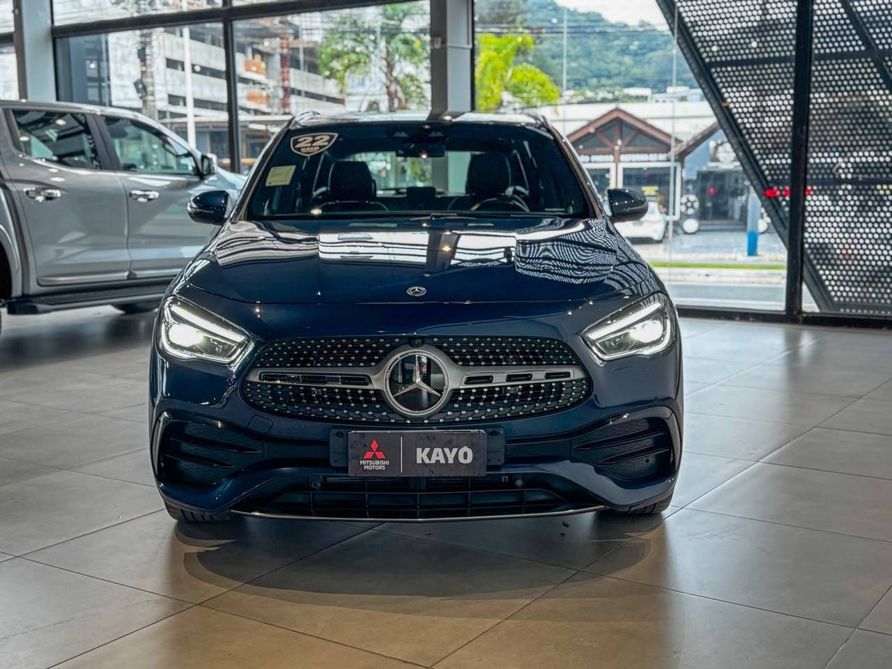 MERCEDES-BENZ GLA 200