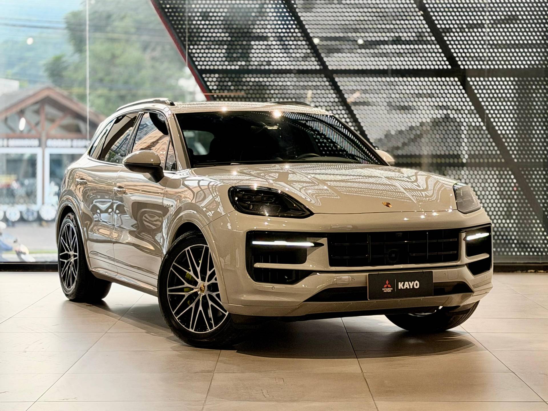 PORSCHE CAYENNE