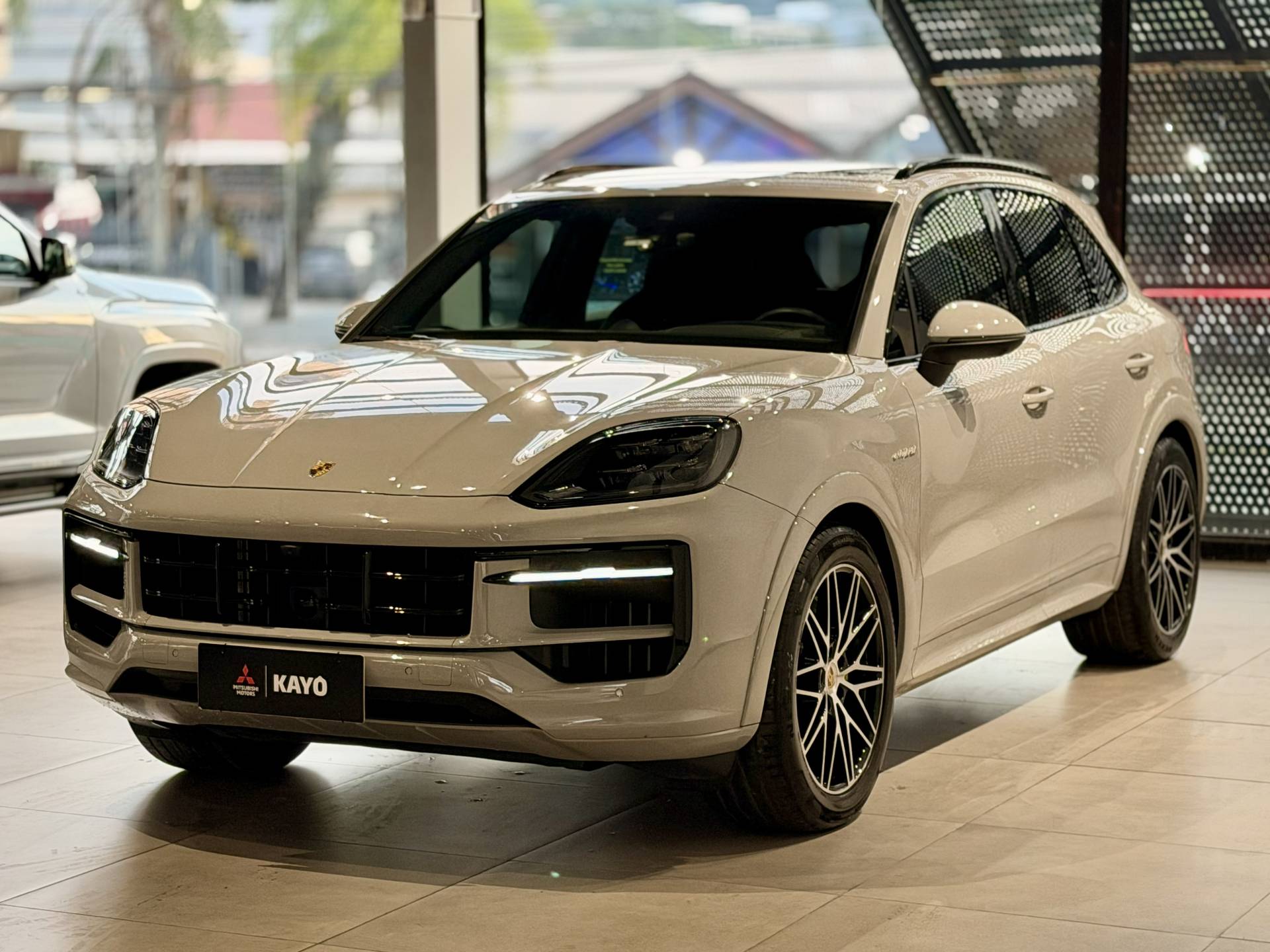 PORSCHE CAYENNE