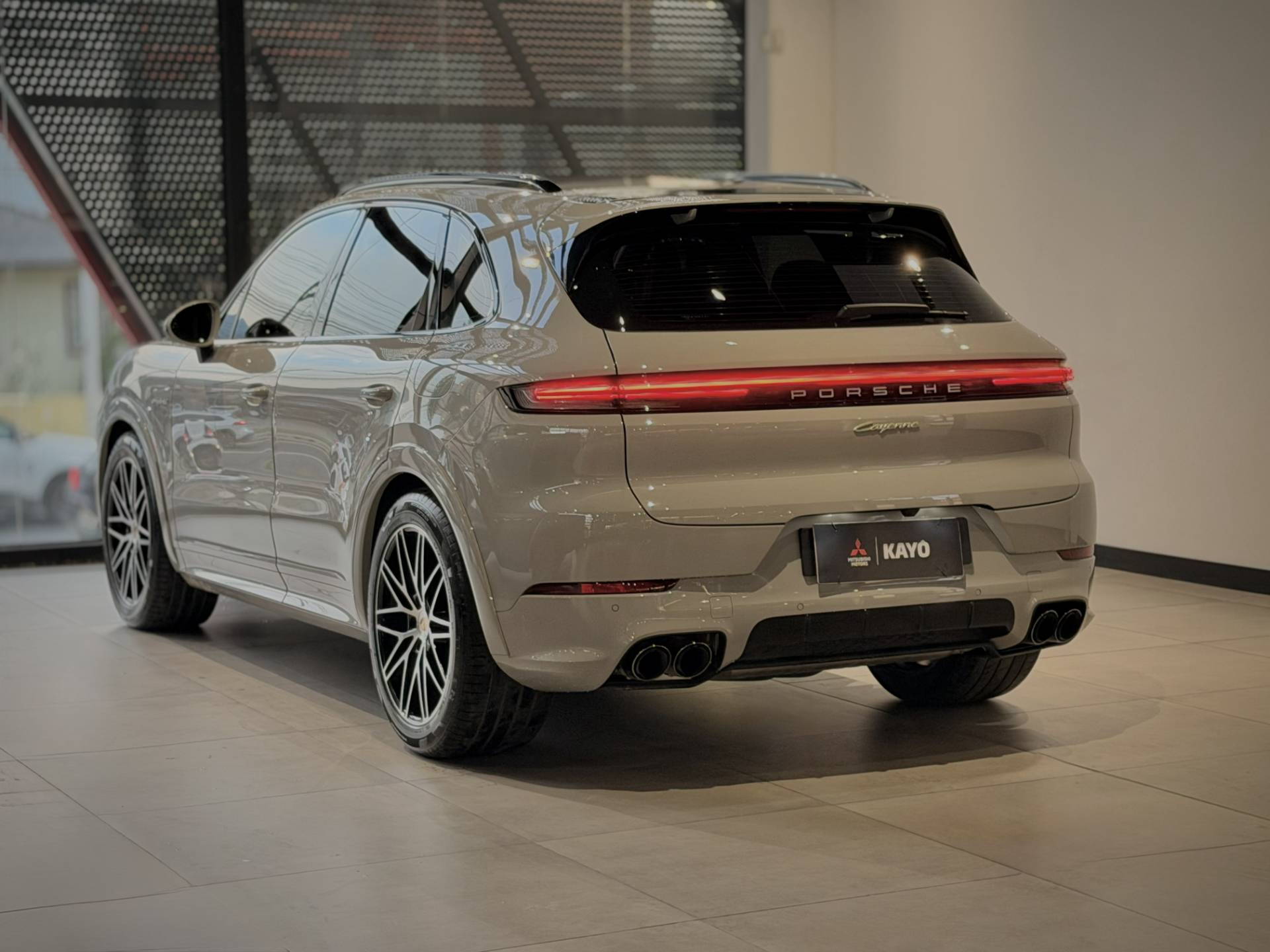PORSCHE CAYENNE