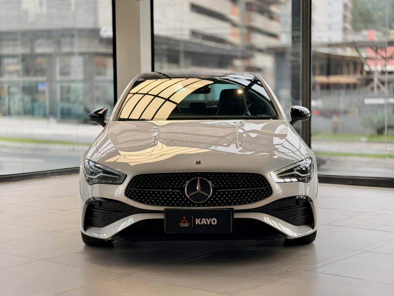 MERCEDES-BENZ CLA 200