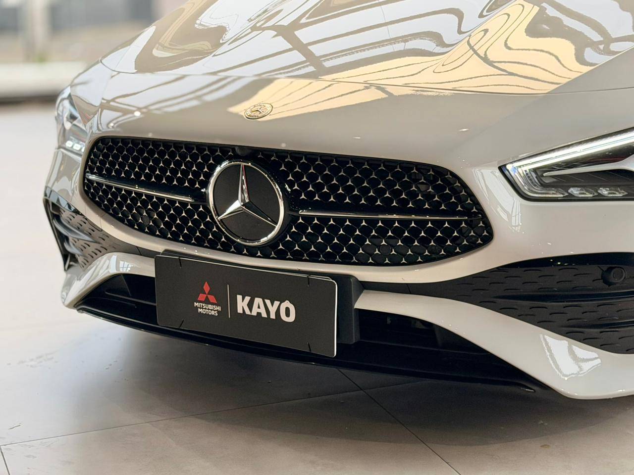 MERCEDES-BENZ CLA 200