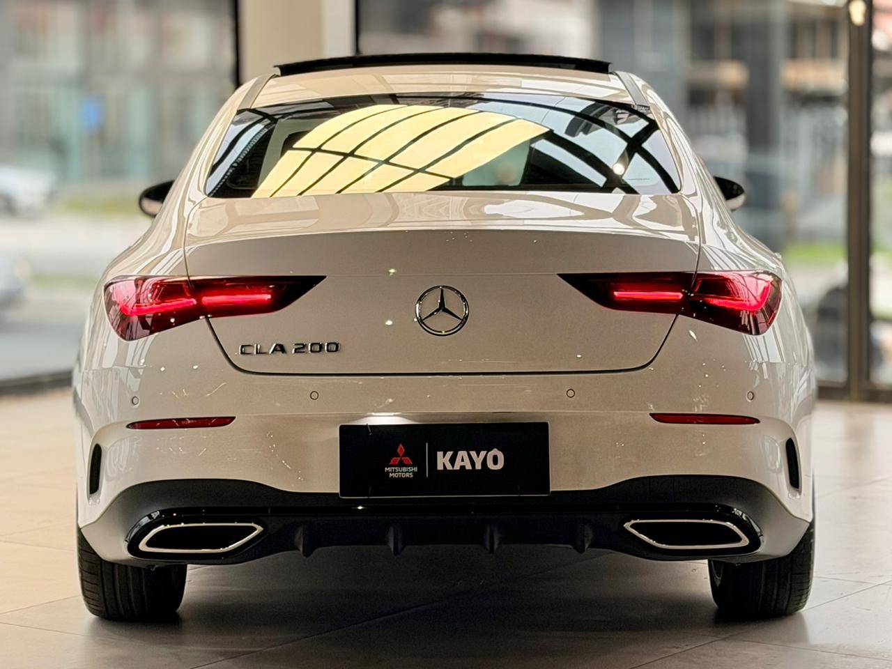 MERCEDES-BENZ CLA 200