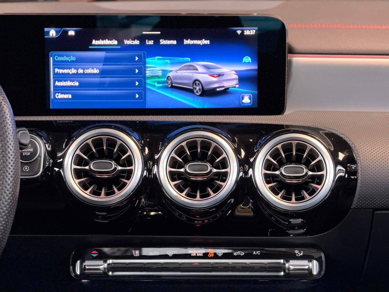 MERCEDES-BENZ CLA 200