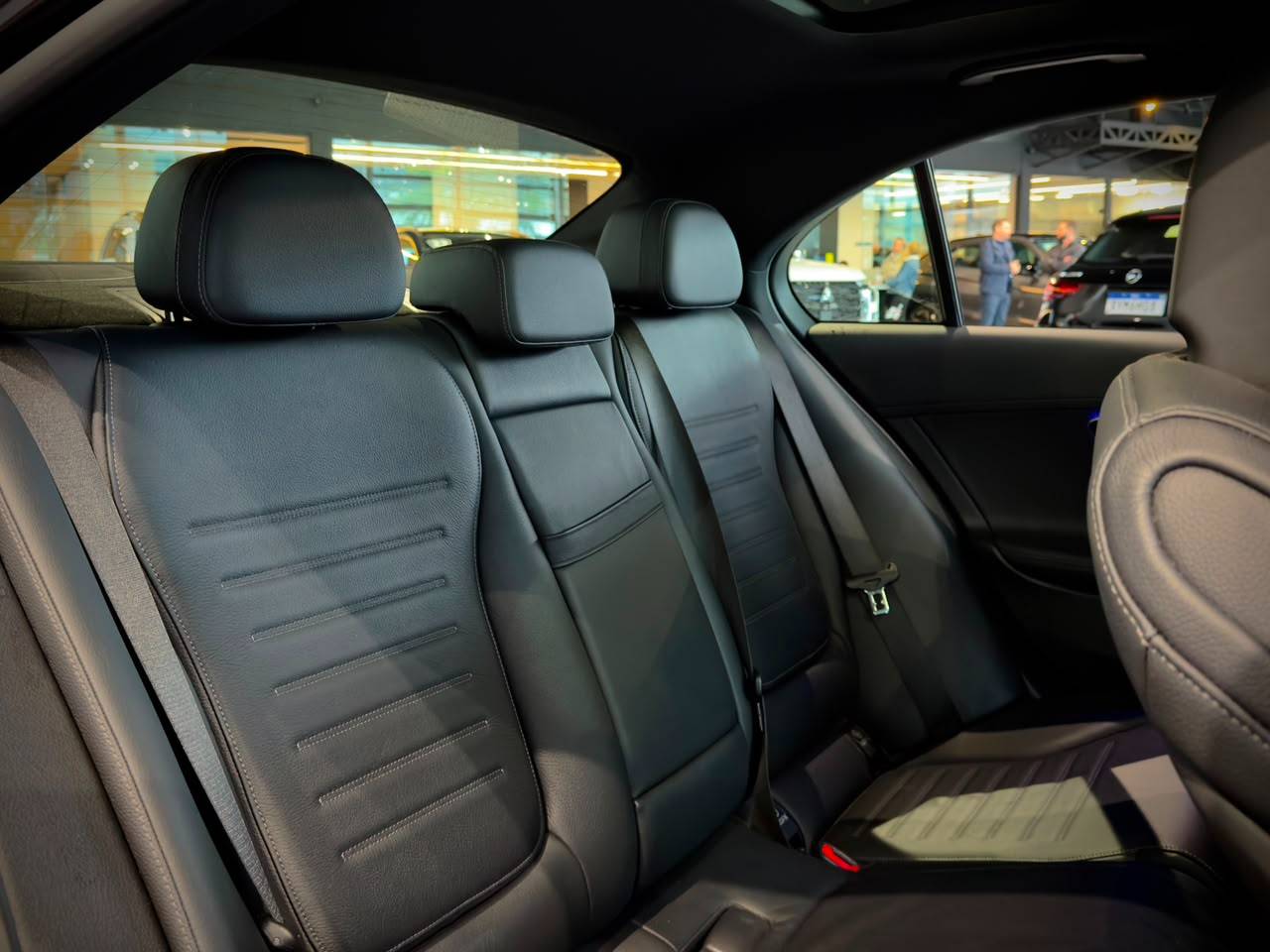 MERCEDES-BENZ C 300