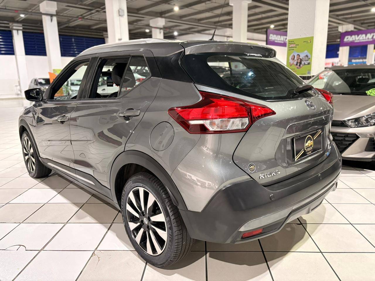 NISSAN KICKS