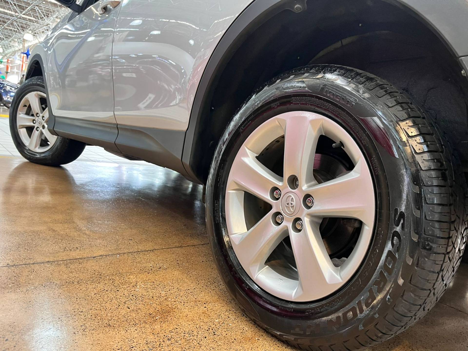 TOYOTA RAV4