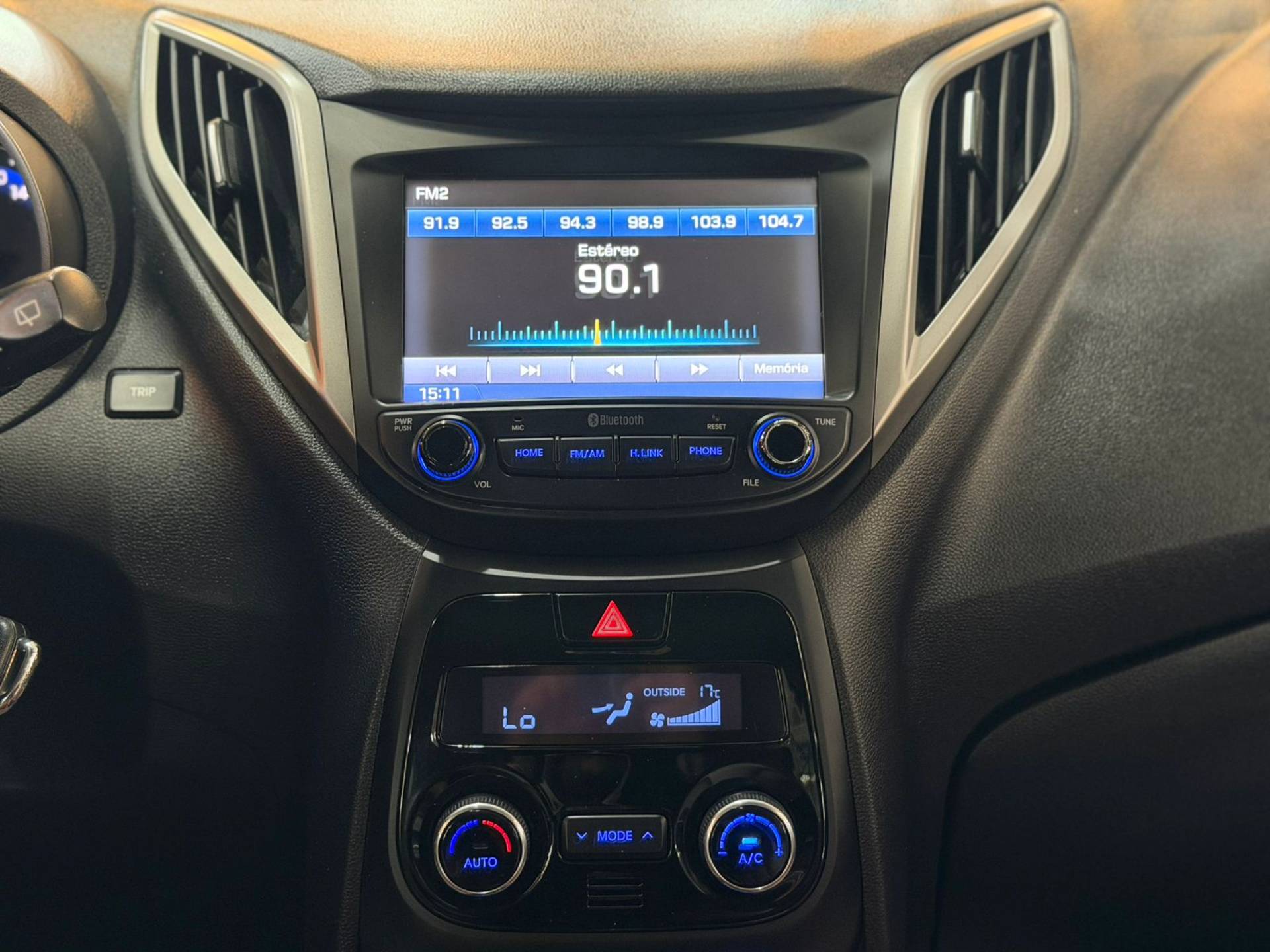 HYUNDAI HB20X