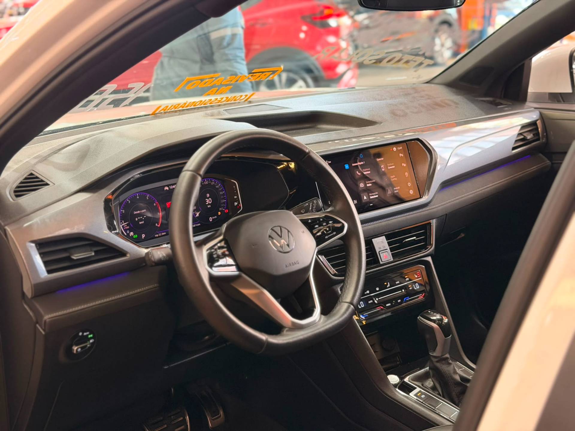 VOLKSWAGEN TAOS
