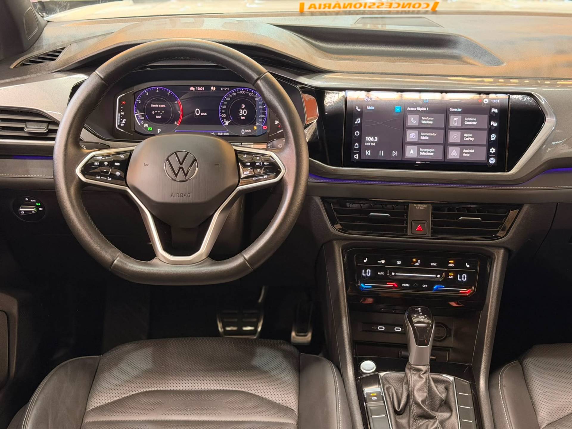 VOLKSWAGEN TAOS