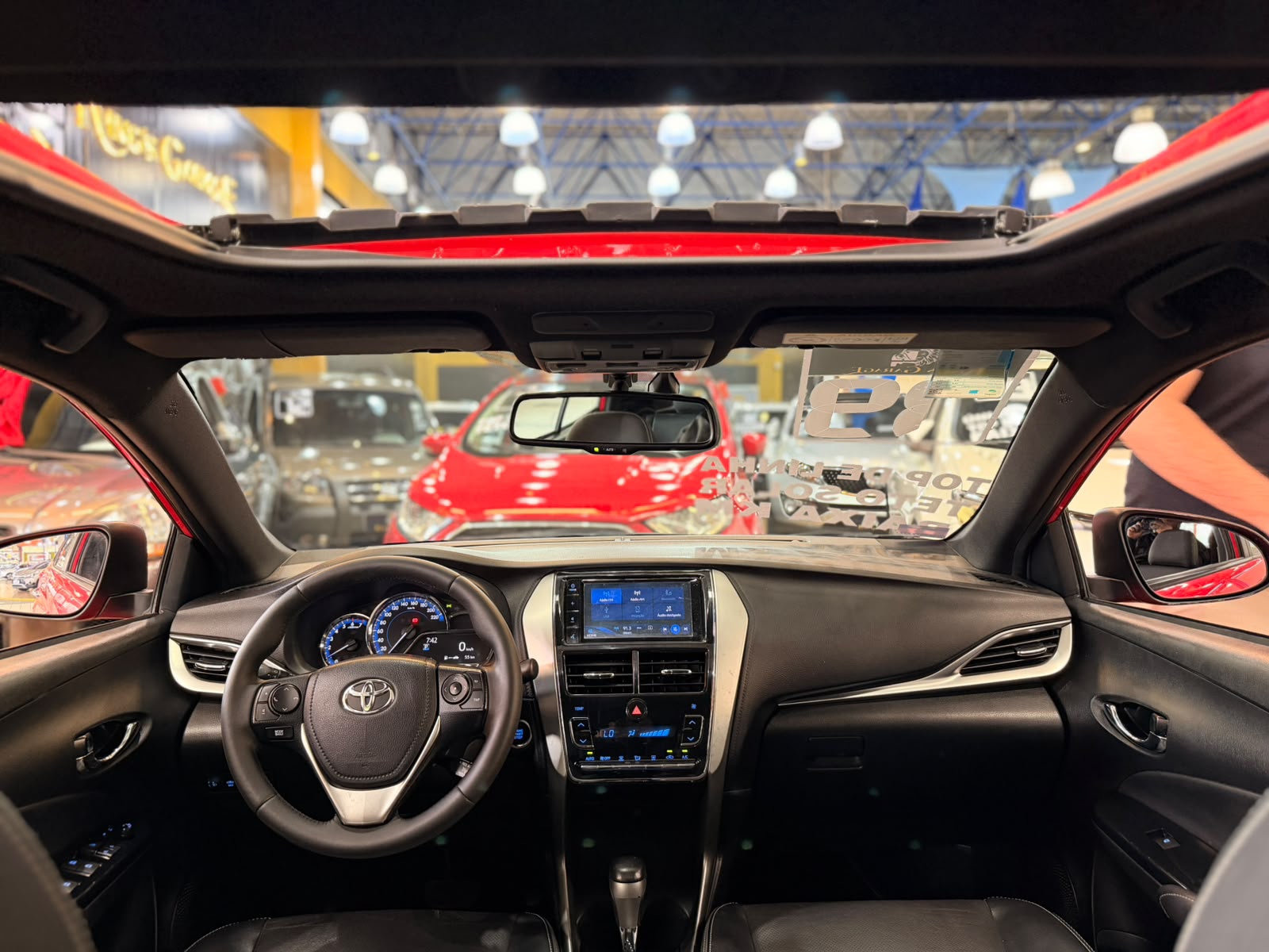 TOYOTA YARIS