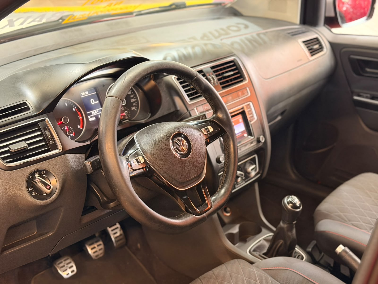 VOLKSWAGEN CROSSFOX