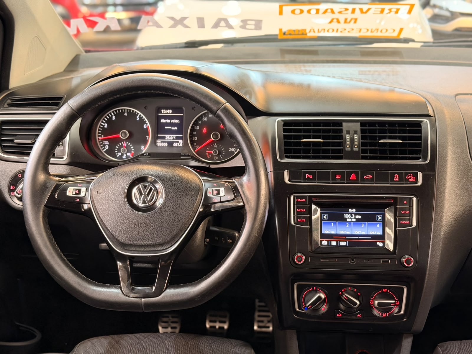 VOLKSWAGEN CROSSFOX