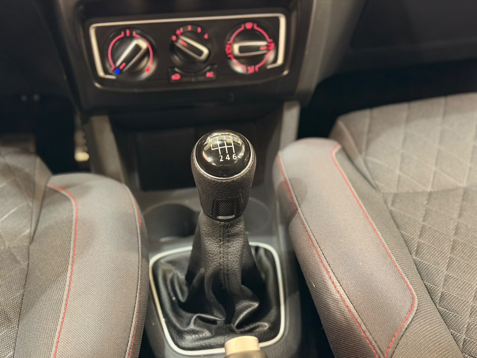 VOLKSWAGEN CROSSFOX