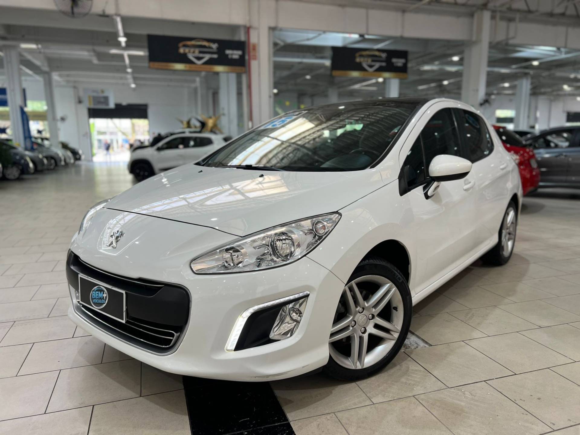 PEUGEOT 308