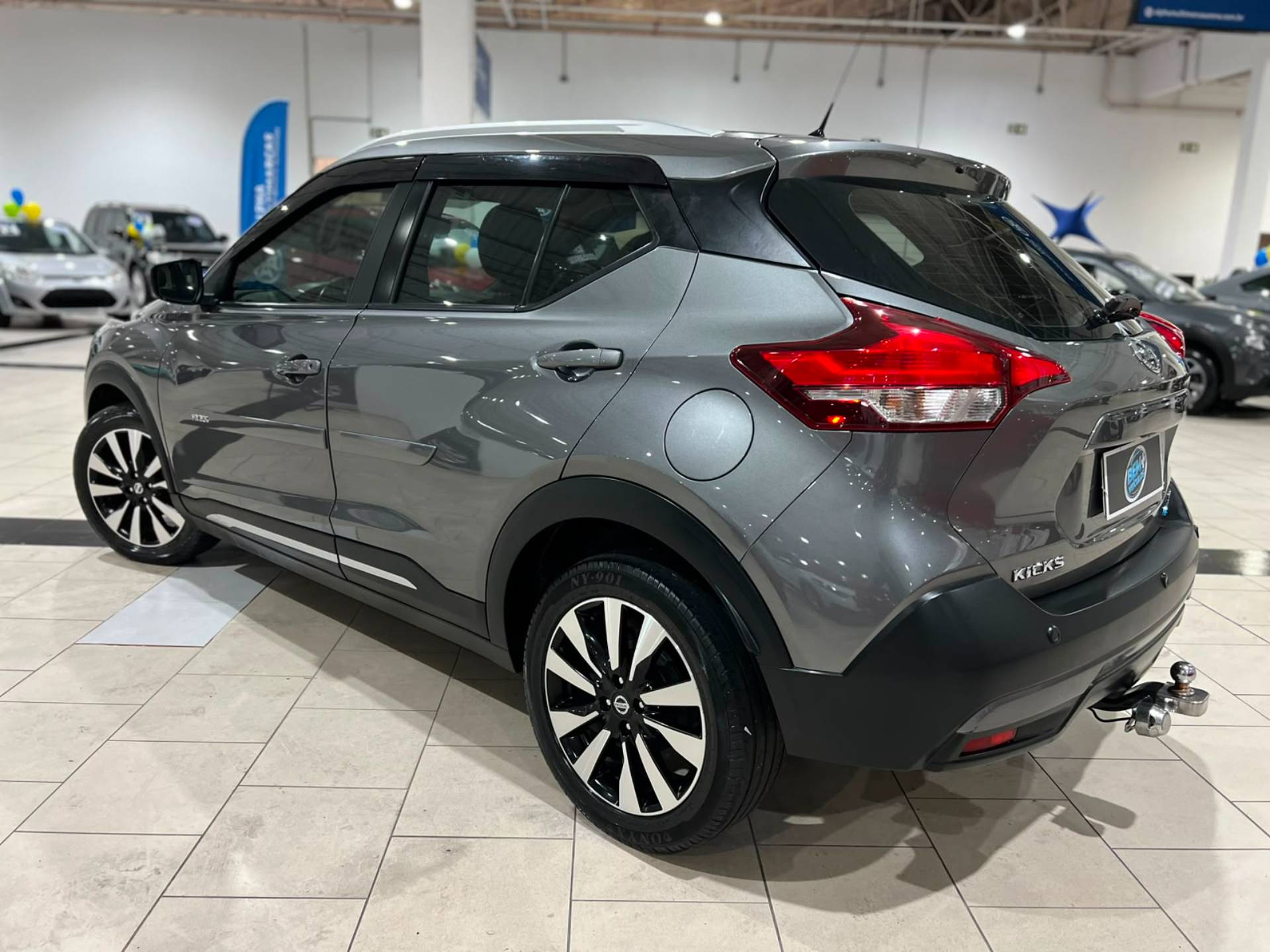 NISSAN KICKS