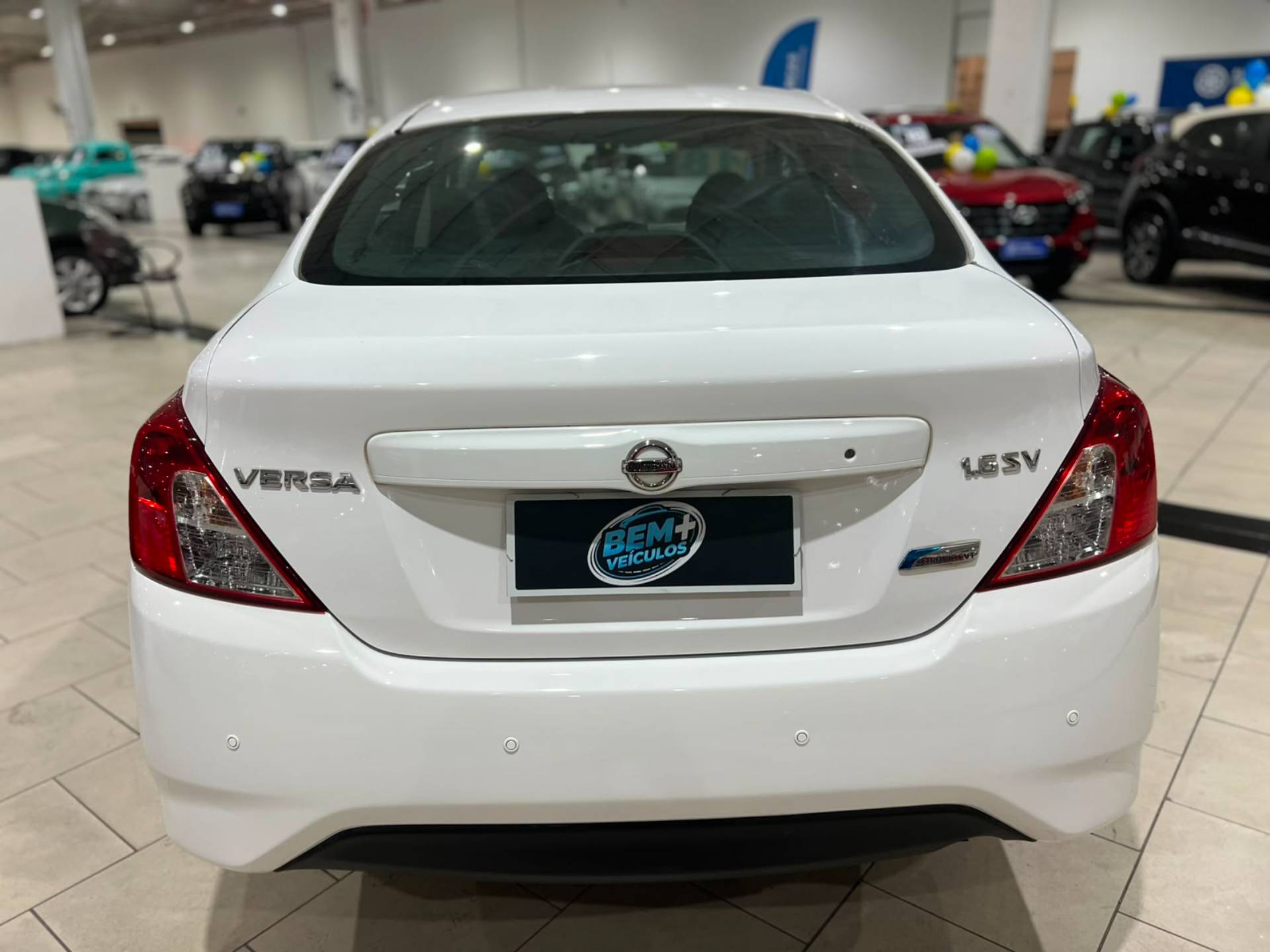 NISSAN VERSA