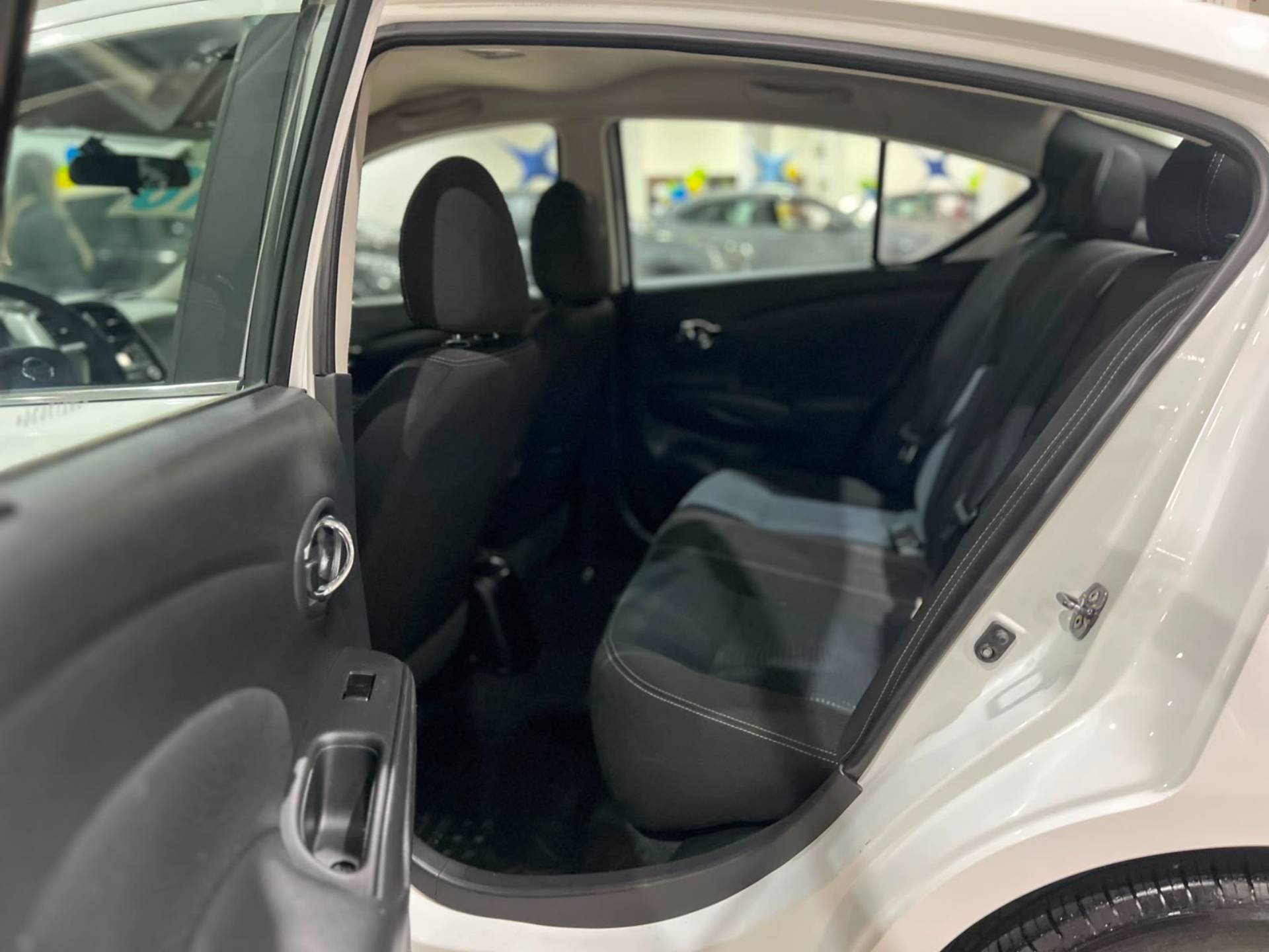 NISSAN VERSA