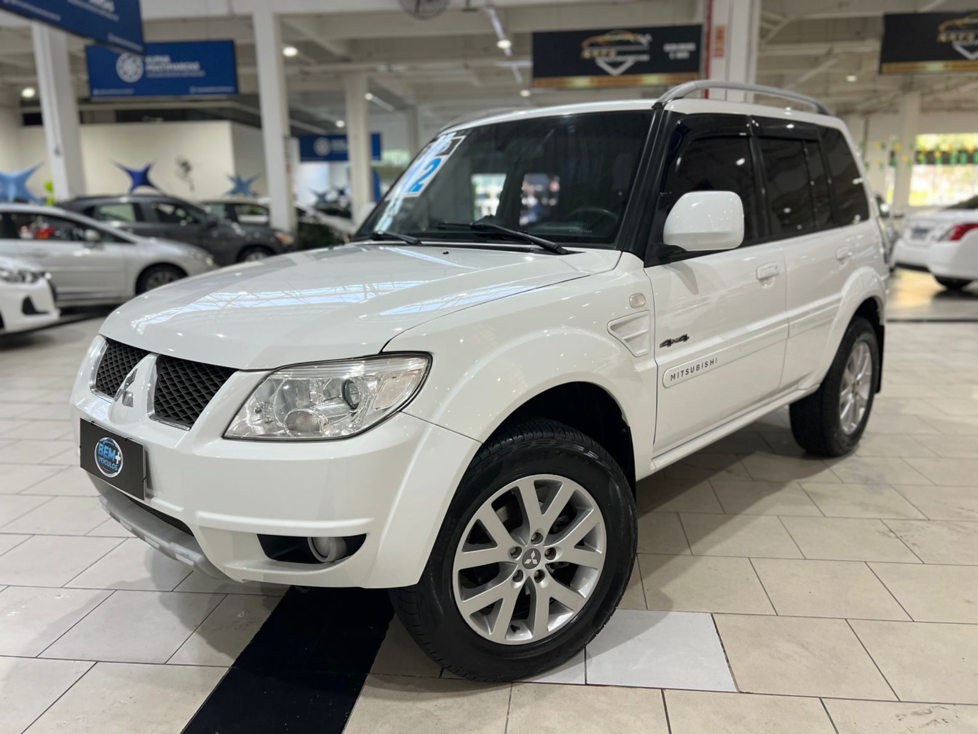 MITSUBISHI PAJERO TR4