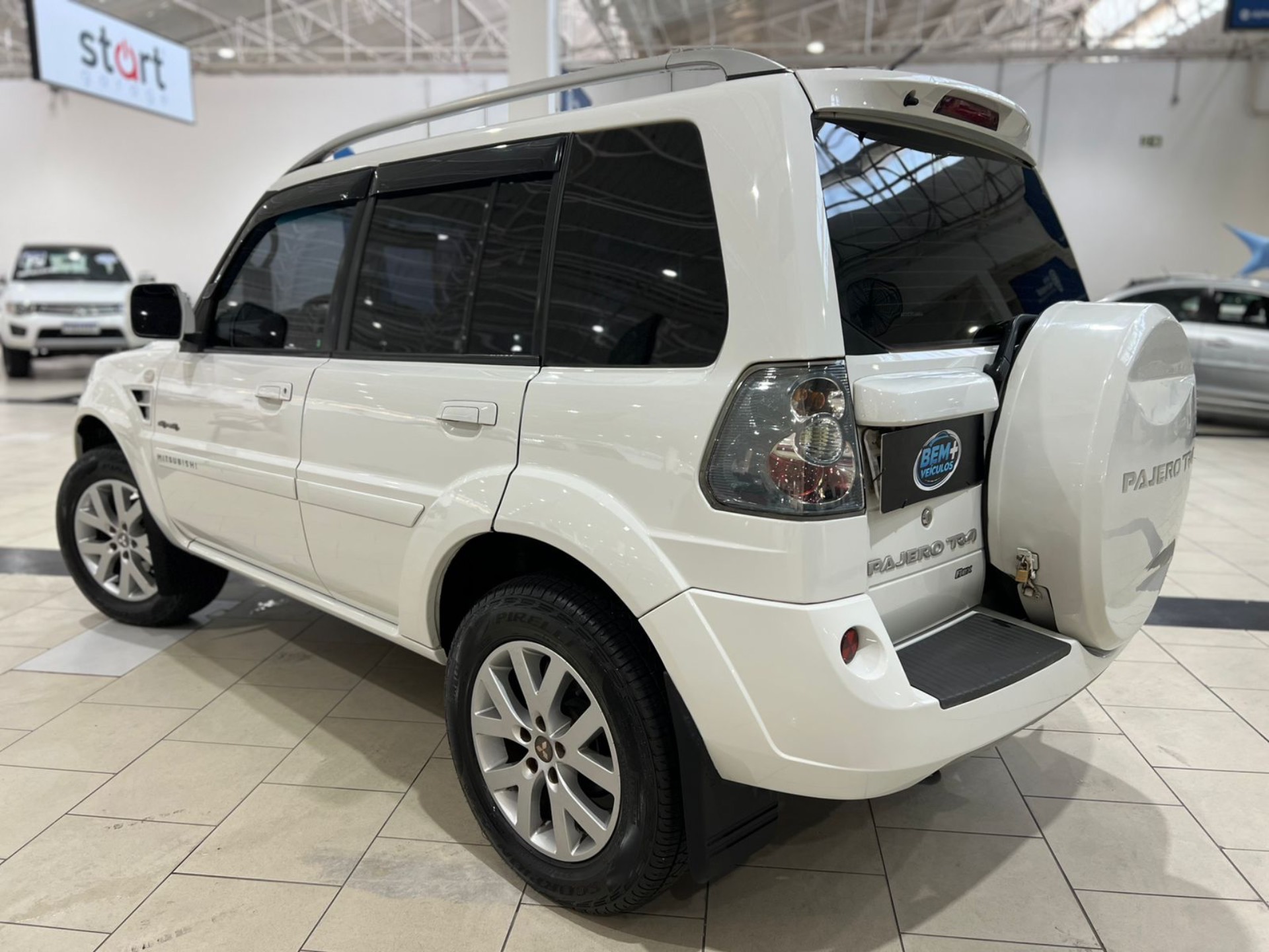 MITSUBISHI PAJERO TR4