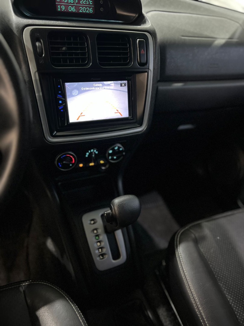MITSUBISHI PAJERO TR4