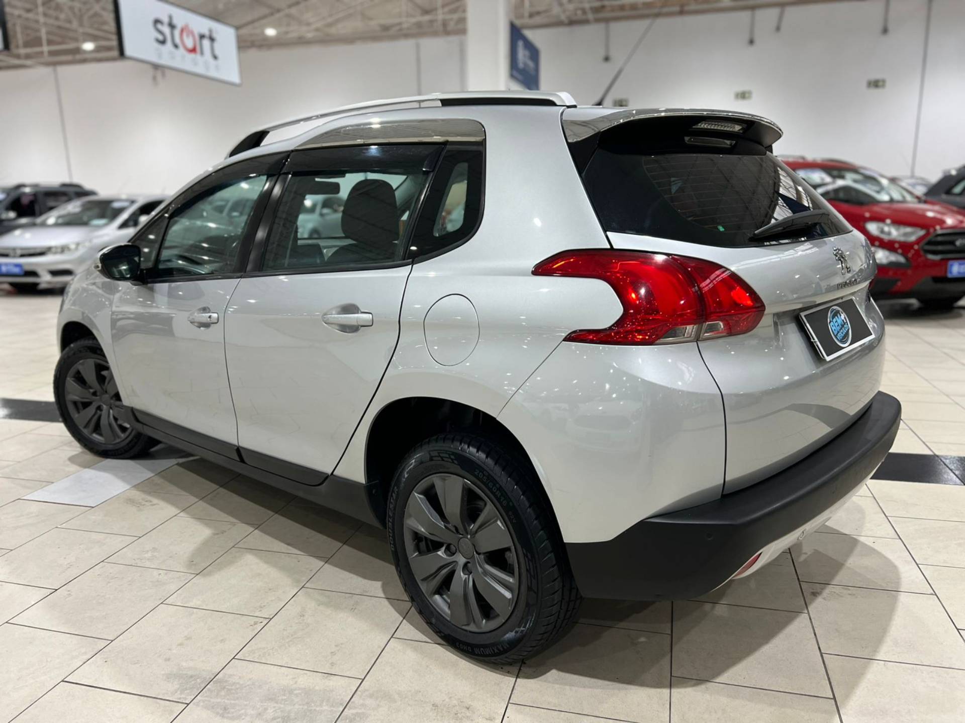 PEUGEOT 2008