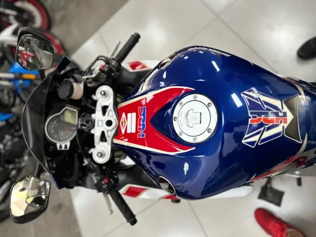 HONDA CBR 1000RR