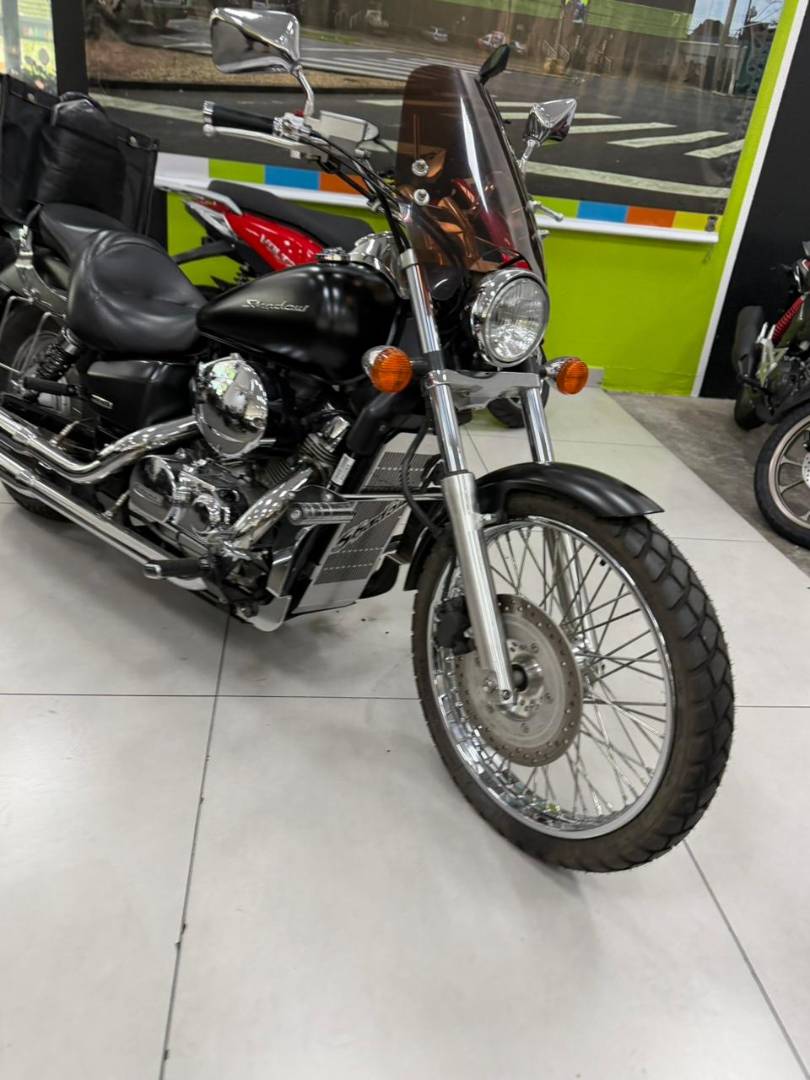 HONDA SHADOW 750