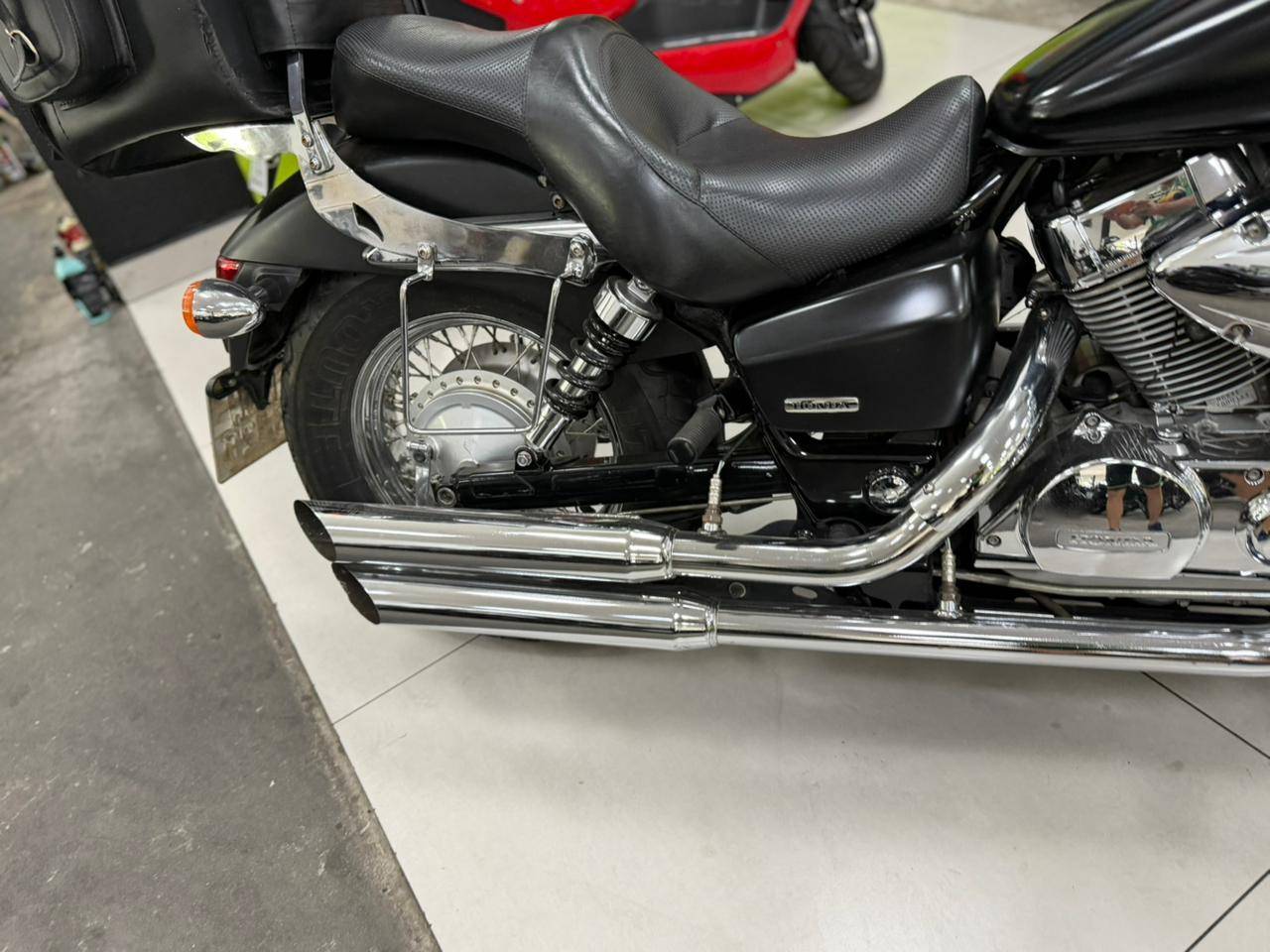 HONDA SHADOW 750