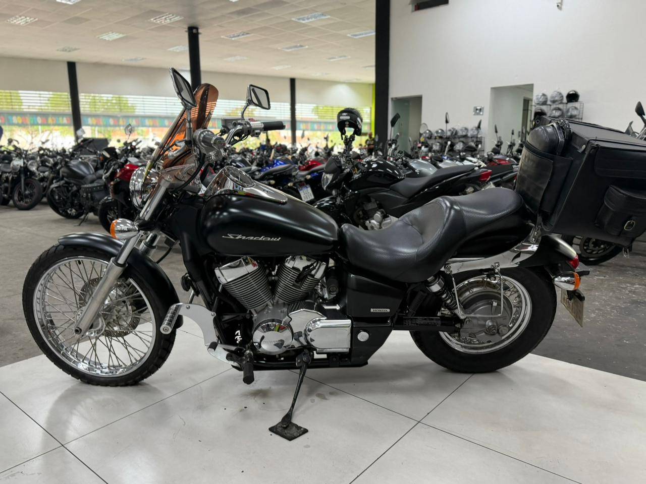 HONDA SHADOW 750