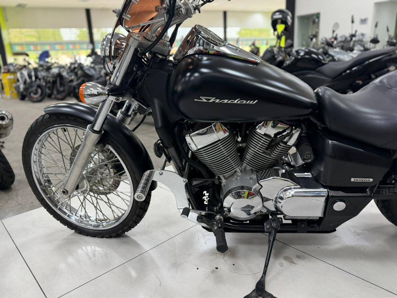 HONDA SHADOW 750