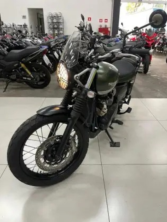 TRIUMPH STREET SCRAMBLER