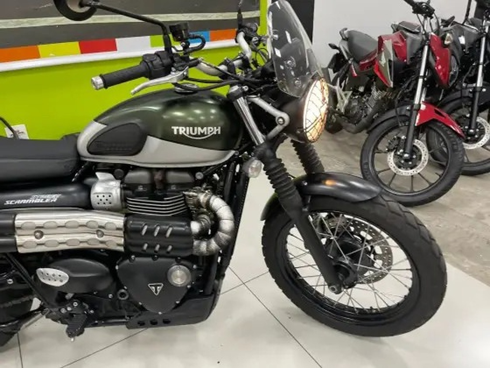 TRIUMPH STREET SCRAMBLER