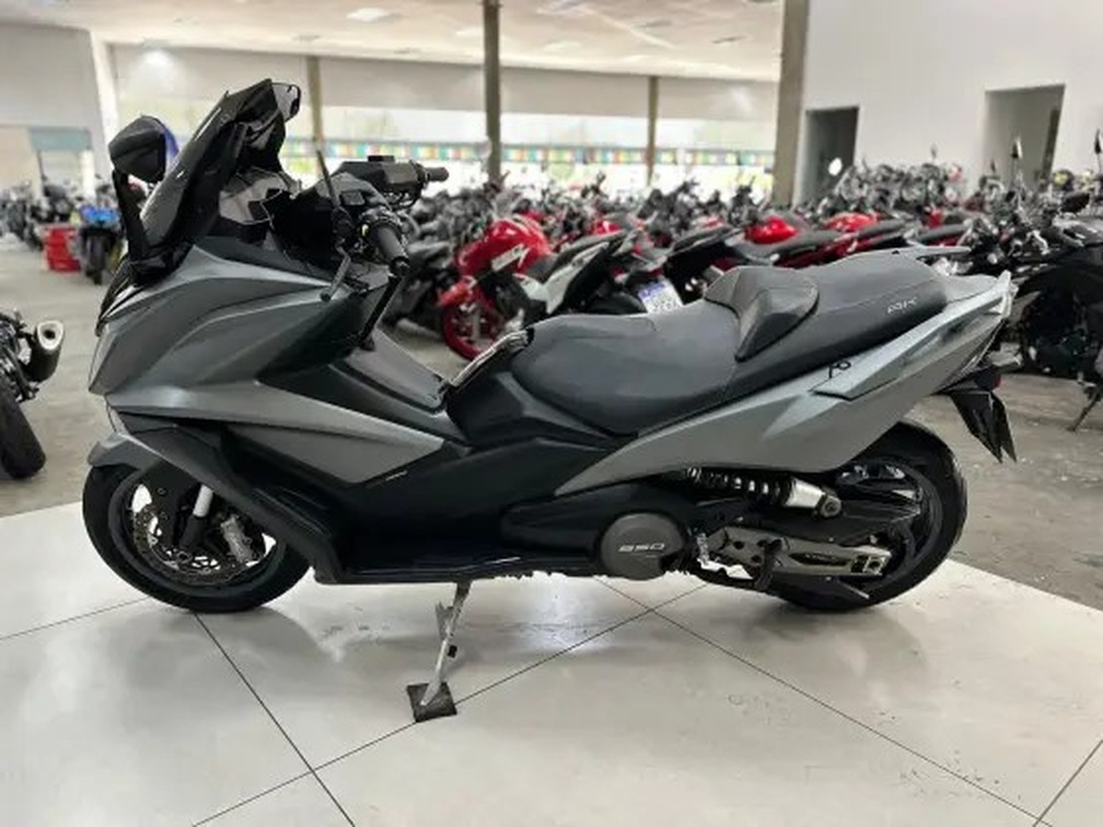 KYMCO AK 550I