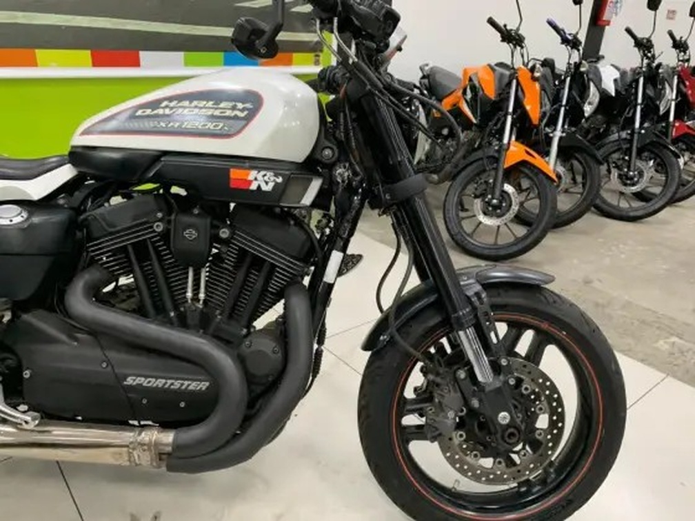 HARLEY-DAVIDSON SPORTSTER XR 1200x