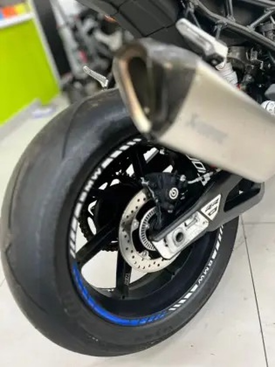 BMW S 1000 RR