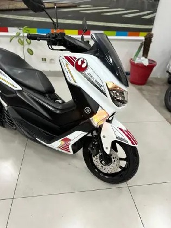 YAMAHA NMAX 160 ABS