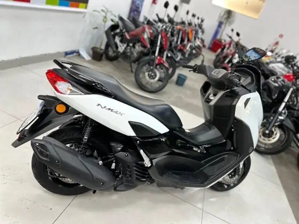 YAMAHA NMAX 160 ABS
