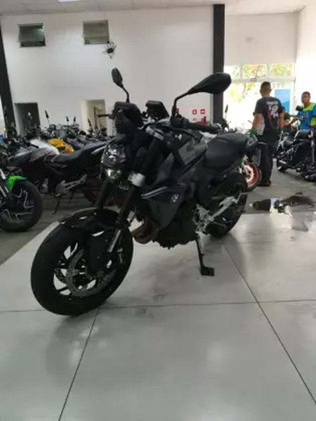 BMW F 900 R
